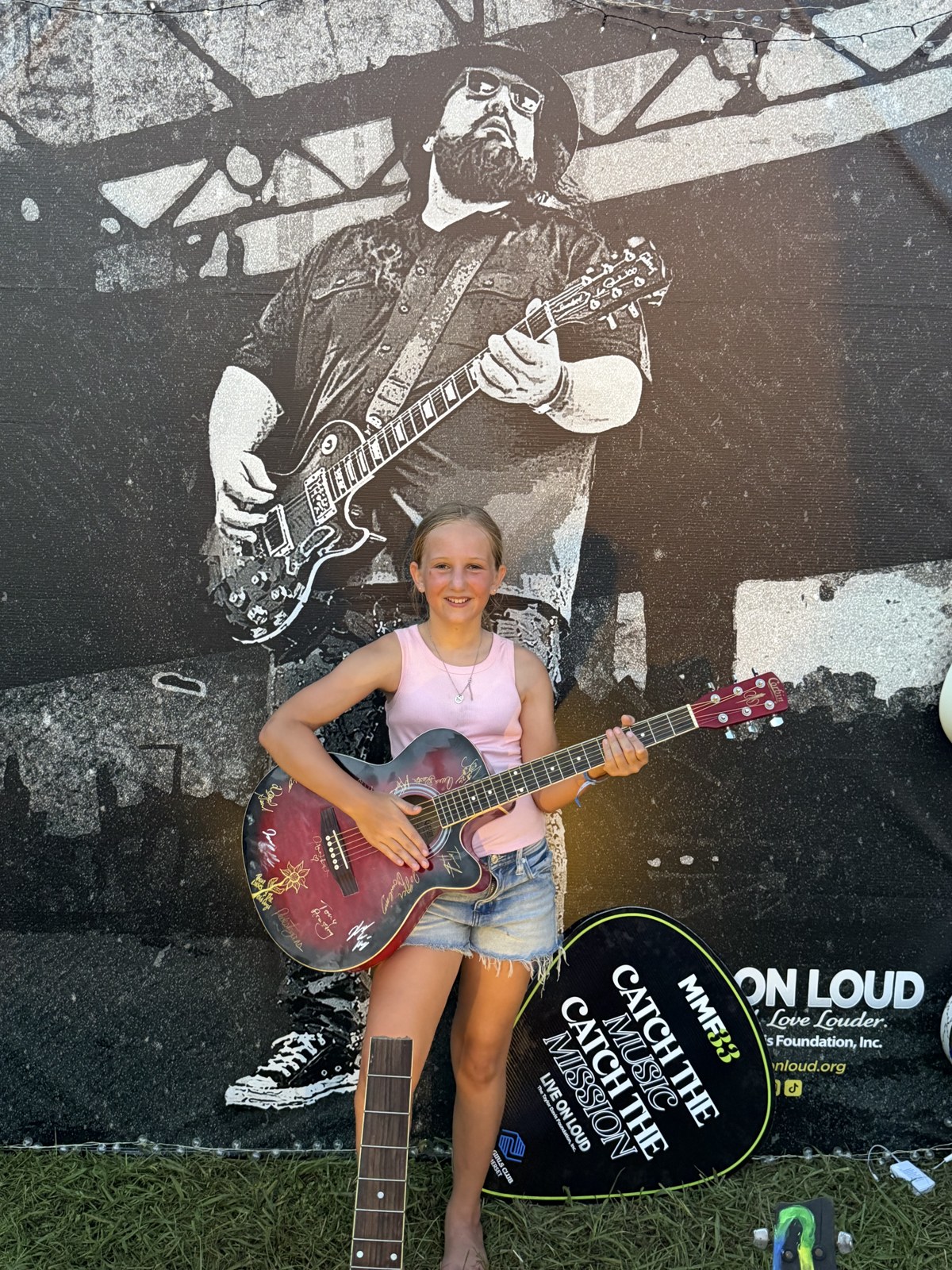Dylan Wilson, winner of the Live On Loud guitar giveaway at the Master Musician Festival